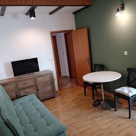 Apartmani Matko i Ana Podgora Esterno foto