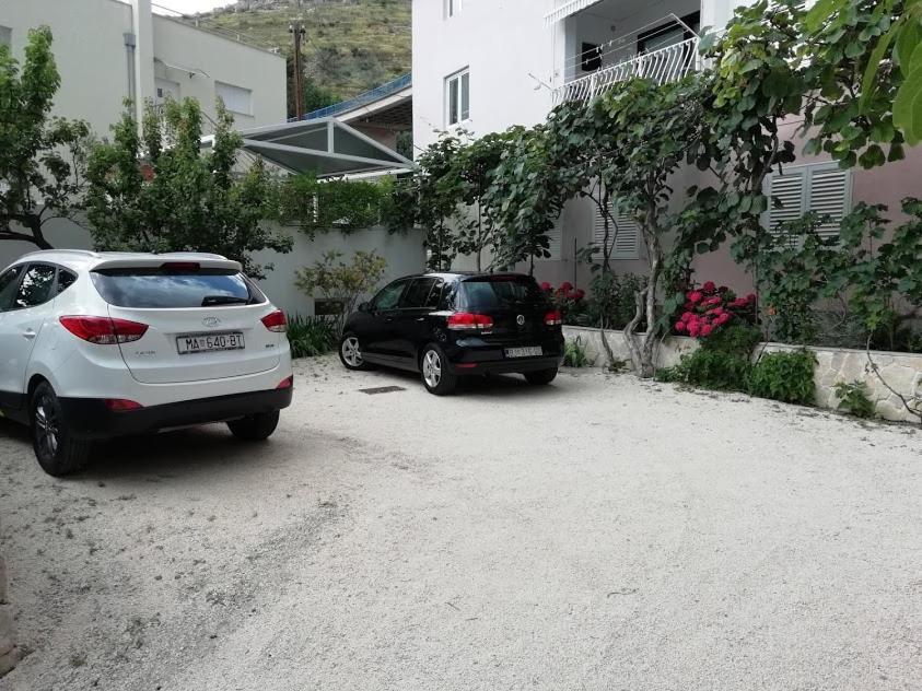 Apartmani Matko i Ana Podgora Esterno foto