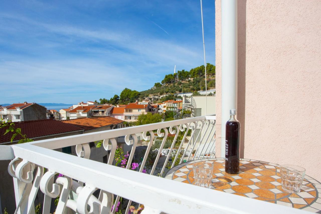 Apartmani Matko i Ana Podgora Esterno foto