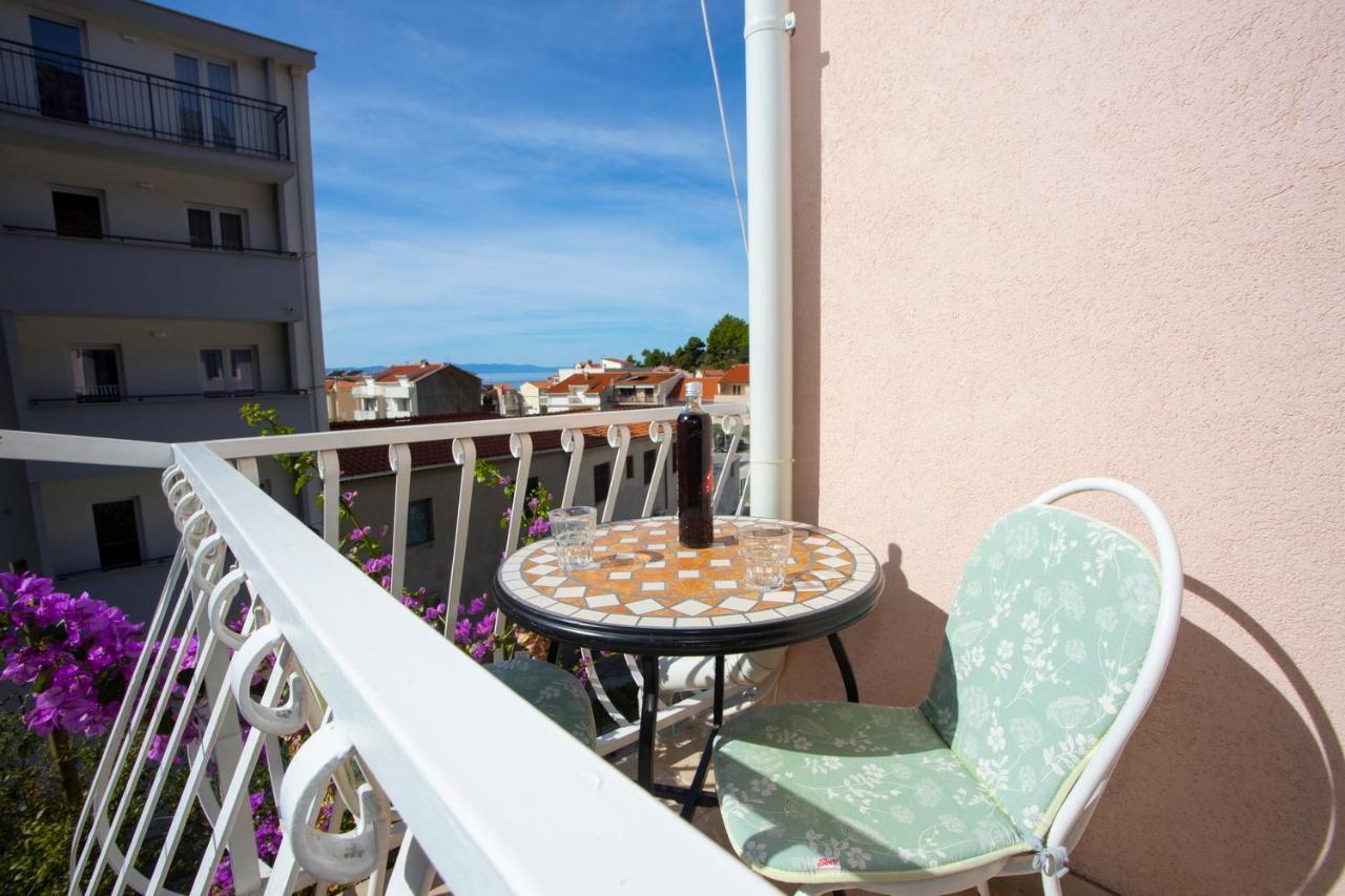 Apartmani Matko i Ana Podgora Esterno foto