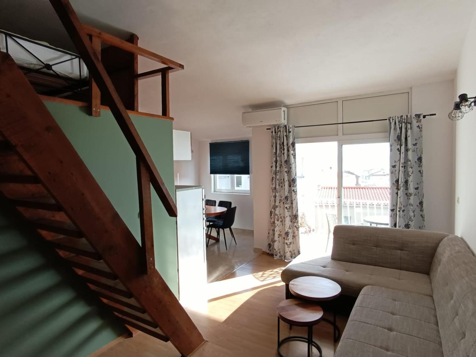 Apartmani Matko i Ana Podgora Esterno foto