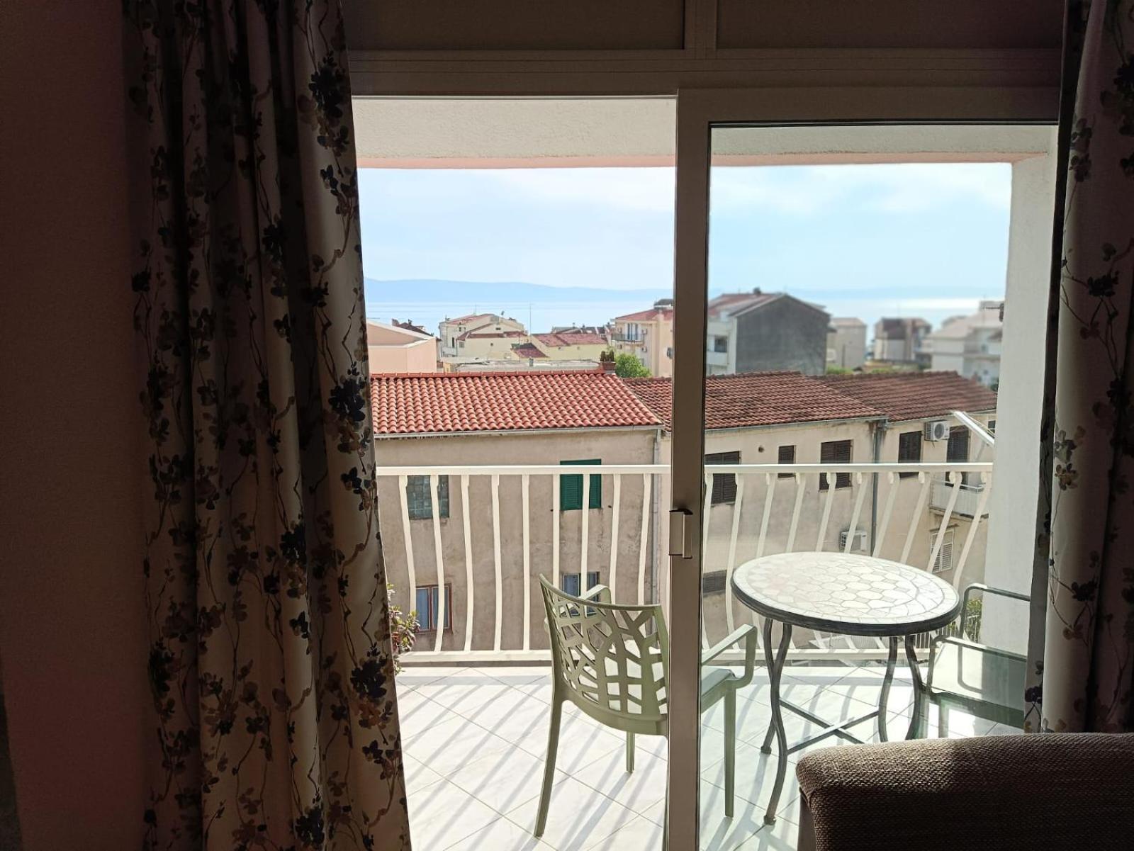 Apartmani Matko i Ana Podgora Esterno foto